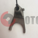 Вилка переключения передач Пилот Вилка переключения передач Пилот