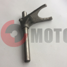 Вилка переключения передач Пилот с осью Вилка переключения передач Пилот с осью